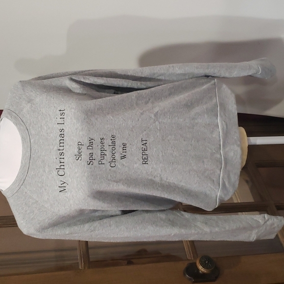 Project Social Christmas List Sweater NWOT - Picture 1 of 8